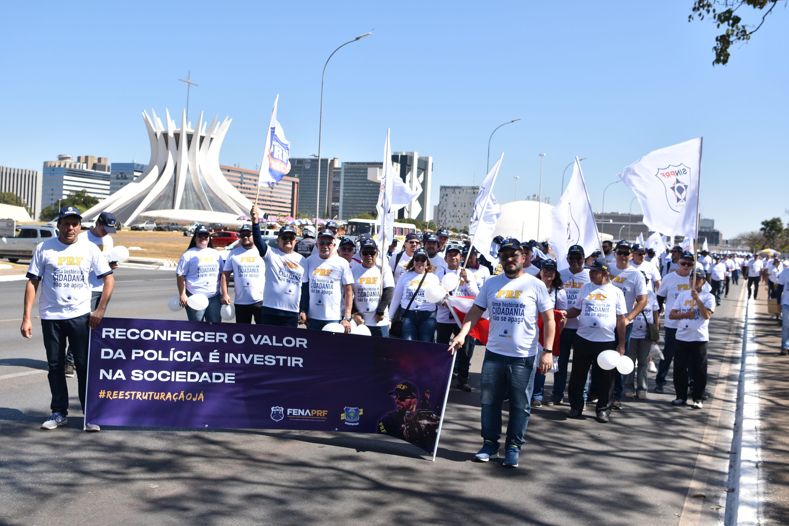 SINPRF-SP participa de grande manifestação em defesa da reestruturação da carreira em Brasília